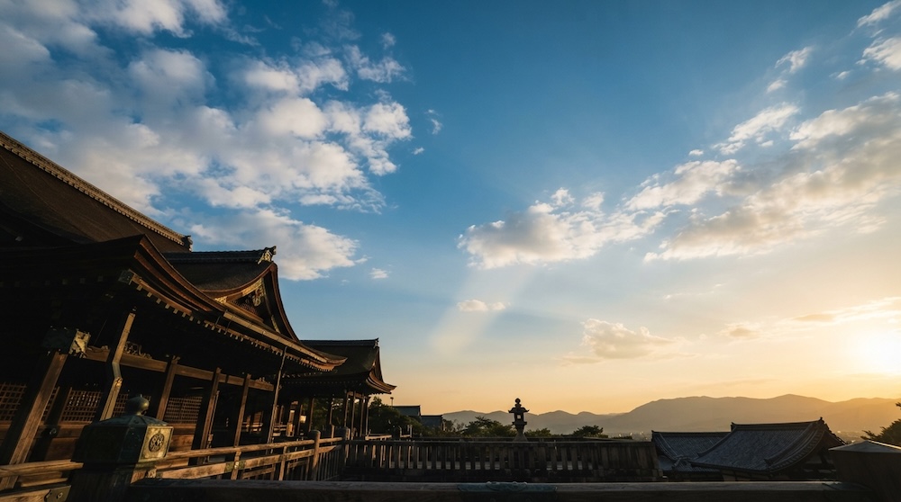 友人を偲び空を見上げる穏やかな寺院の風景